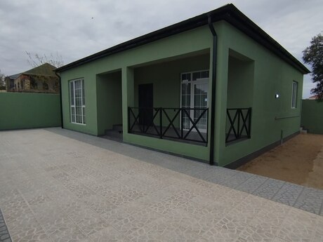 3 otaqlı həyət evi/bağ evi - Novxanı q. - 90 m²