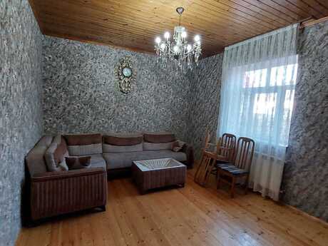 3 otaqlı həyət evi/bağ evi - Bakıxanov q. - 90 m²