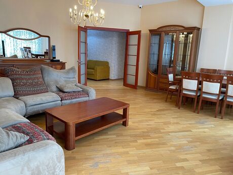Аренда: 3-комнатная квартира, 111 м², 28 May: 1 200 ₼/мес 2