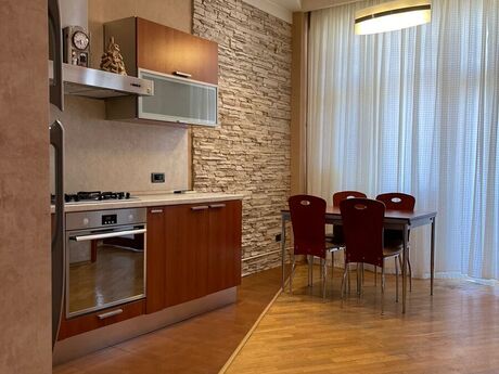 Аренда: 3-комнатная квартира, 111 м², 28 May: 1 200 ₼/мес 4