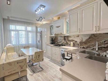 4 otaqlı yeni tikili - Həzi Aslanov m. - 136 m²