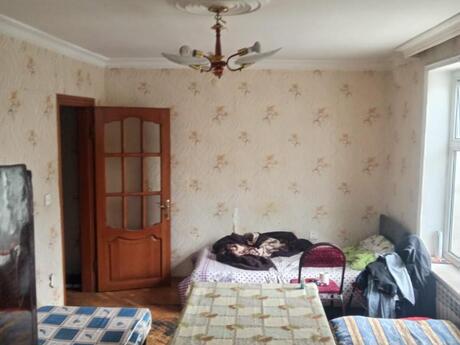 2 otaqlı köhnə tikili - İnşaatçılar m. - 35 m²