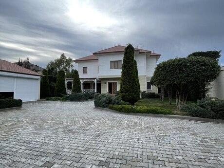 5 otaqlı həyət evi/bağ evi - Mərdəkan q. - 400 m²