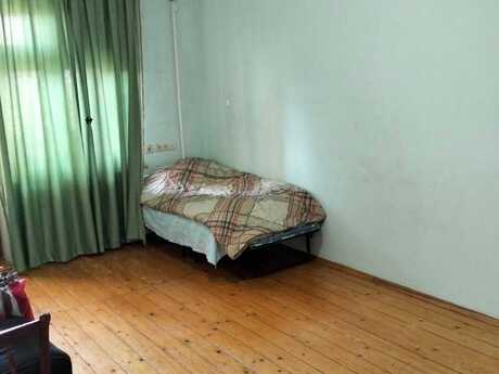 4 otaqlı köhnə tikili - Neftçilər m. - 100 m²