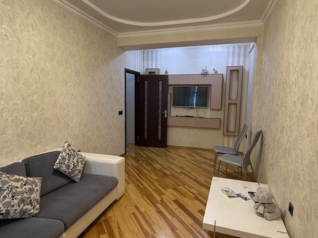 2 otaqlı yeni tikili - İnşaatçılar m. - 70 m²