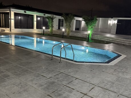 4 otaqlı həyət evi/bağ evi - Şüvəlan q. - 400 m²