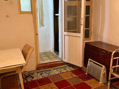 1 otaqlı həyət evi/bağ evi - Yasamal q. - 20 m²