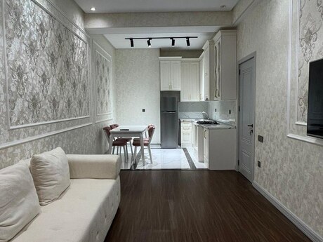 3 otaqlı yeni tikili - 28 May m. - 98 m²