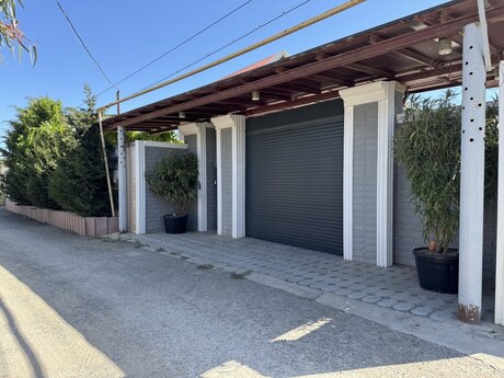 6 otaqlı həyət evi/bağ evi - Şüvəlan q. - 400 m²