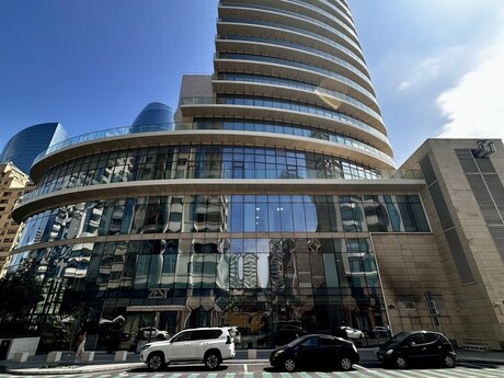 Elan №6084484 - Bakı, 28 May m., 4 otaqlı, 200 m², 13/23 mərtəbə