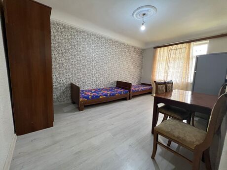 2 otaqlı köhnə tikili - Neftçilər m. - 40 m²
