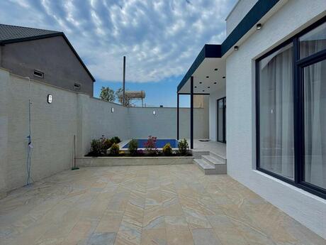 4 otaqlı həyət evi/bağ evi - Şüvəlan q. - 130 m²