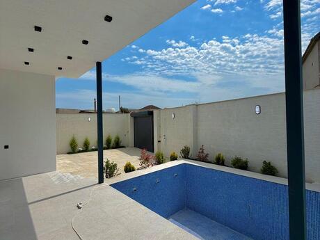 4 otaqlı həyət evi/bağ evi - Şüvəlan q. - 130 m²