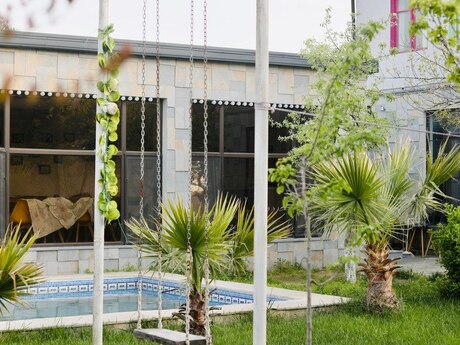 4 otaqlı həyət evi/bağ evi - Mərdəkan q. - 200 m²