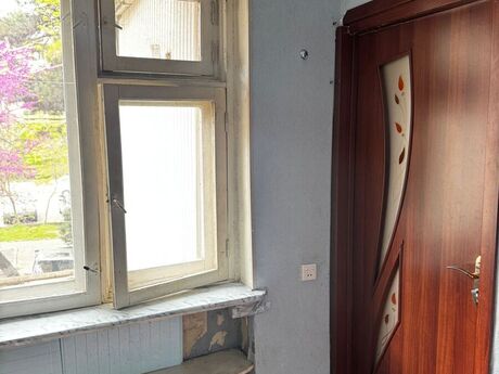 2 otaqlı köhnə tikili - Elmlər Akademiyası m. - 50 m²