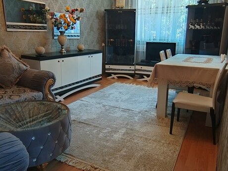 3 otaqlı köhnə tikili - Memar Əcəmi m. - 70 m²