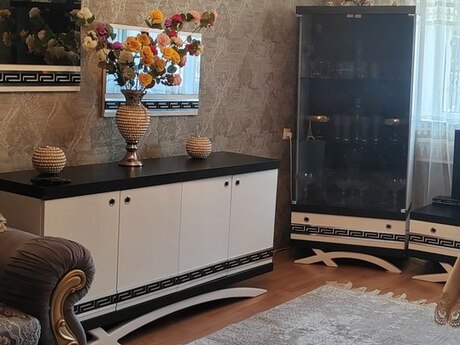 3 otaqlı köhnə tikili - Memar Əcəmi m. - 70 m²