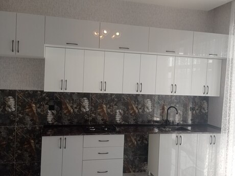 4 otaqlı həyət evi/bağ evi - Şüvəlan q. - 170 m²