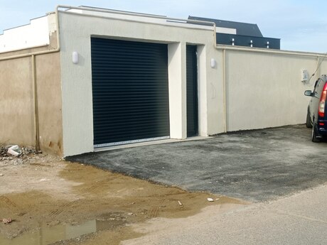 4 otaqlı həyət evi/bağ evi - Şüvəlan q. - 170 m²