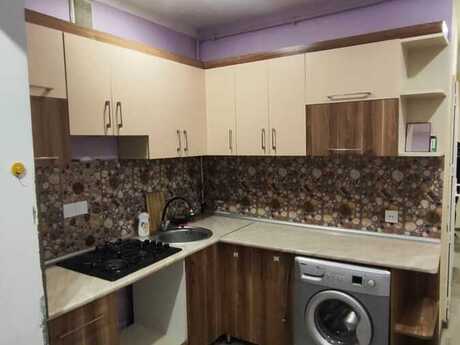 2 otaqlı köhnə tikili - Yeni Günəşli q. - 60 m²
