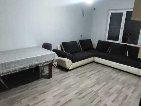 2 otaqlı köhnə tikili - Yeni Günəşli q. - 60 m²