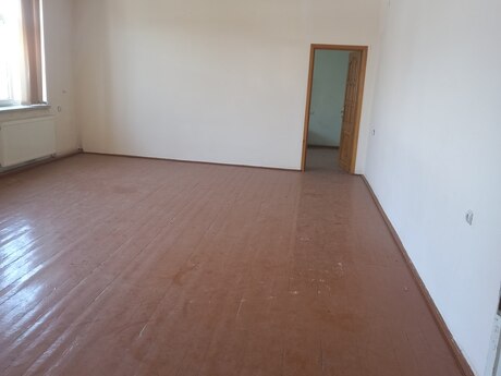 8 otaqlı həyət evi/bağ evi - Naxçıvan - 200 m²