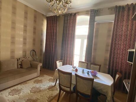 1 otaqlı köhnə tikili - Sahil m. - 40 m²