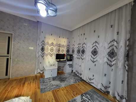5 otaqlı həyət evi/bağ evi - Biləcəri q. - 250 m²