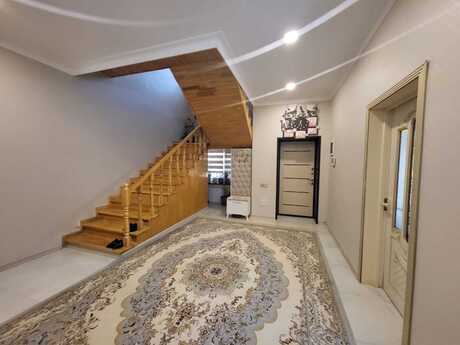 5 otaqlı həyət evi/bağ evi - Biləcəri q. - 250 m²