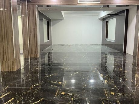 1 otaqlı ofis - 28 May m. - 170 m²