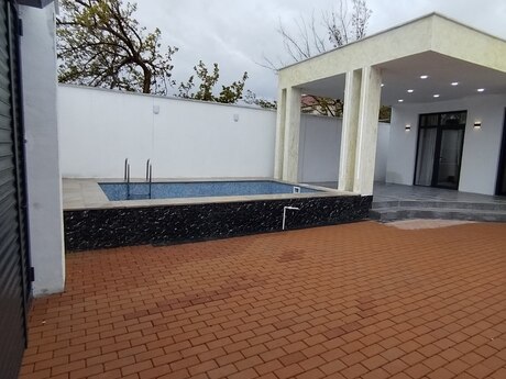 4 otaqlı həyət evi/bağ evi - Mərdəkan q. - 150 m²