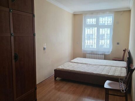 Объявление №6084630 - Баку, м. Элмляр Академиясы, 2-комн., 60 м², 5/5 этаж