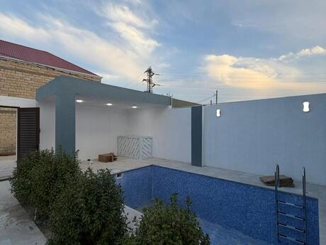 4 otaqlı həyət evi/bağ evi - Mərdəkan q. - 140 m²