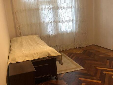 2 otaqlı köhnə tikili - İnşaatçılar m. - 50 m²