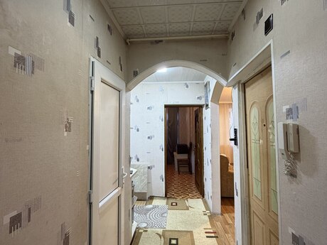2 otaqlı köhnə tikili - Bakıxanov q. - 60 m²