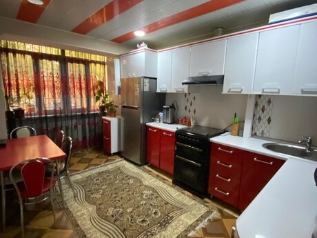 2 otaqlı köhnə tikili - Həzi Aslanov m. - 60 m²