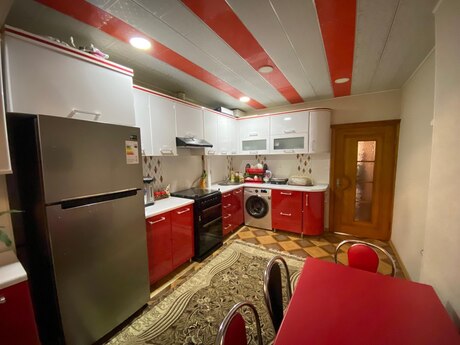 2 otaqlı köhnə tikili - Həzi Aslanov m. - 60 m²