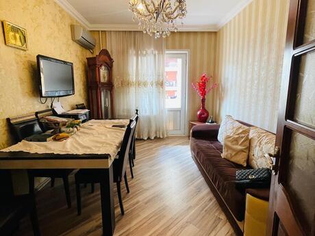 5 otaqlı köhnə tikili - Yeni Yasamal q. - 120 m²
