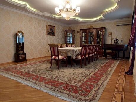 7 otaqlı həyət evi/bağ evi - İnşaatçılar m. - 500 m²