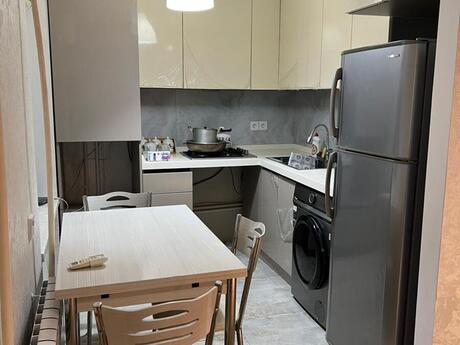 Elan №6084734 - Bakı, İnşaatçılar m., 3 otaqlı, 65 m², 1/5 mərtəbə