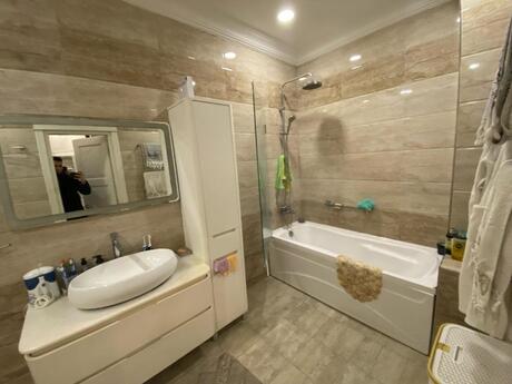 3 otaqlı yeni tikili - Nəsimi r. - 138 m²