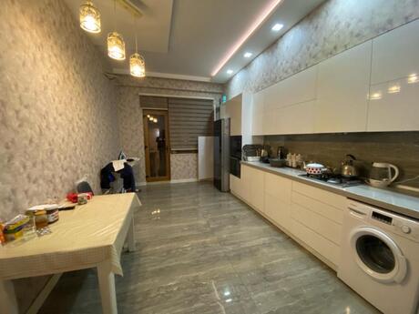 3 otaqlı yeni tikili - Nəsimi r. - 138 m²