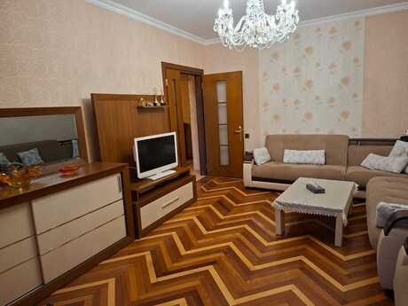 2 otaqlı köhnə tikili - 20 Yanvar m. - 70 m²
