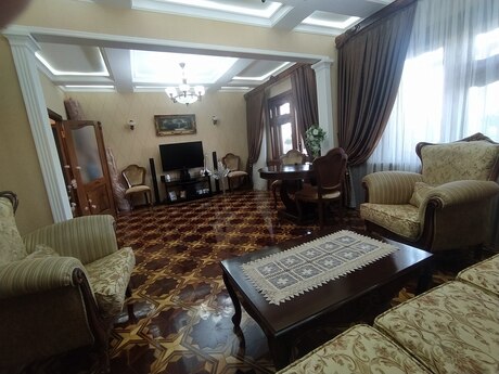 4 otaqlı köhnə tikili - Xalqlar Dostluğu m. - 110 m²