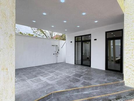 4 otaqlı həyət evi/bağ evi - Mərdəkan q. - 140 m²