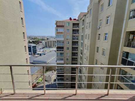 4 otaqlı yeni tikili - Şah İsmayıl Xətai m. - 220 m²