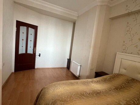 2 otaqlı köhnə tikili - Memar Əcəmi m. - 51 m²