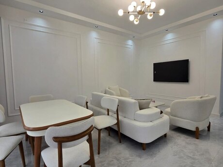 4 otaqlı həyət evi/bağ evi - Mərdəkan q. - 140 m²