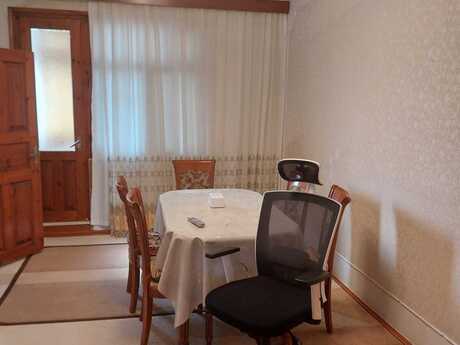 3 otaqlı köhnə tikili - Nəsimi m. - 75 m²