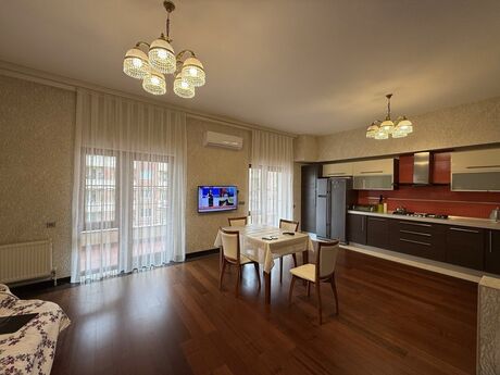 4 otaqlı yeni tikili - Nəsimi r. - 212 m²